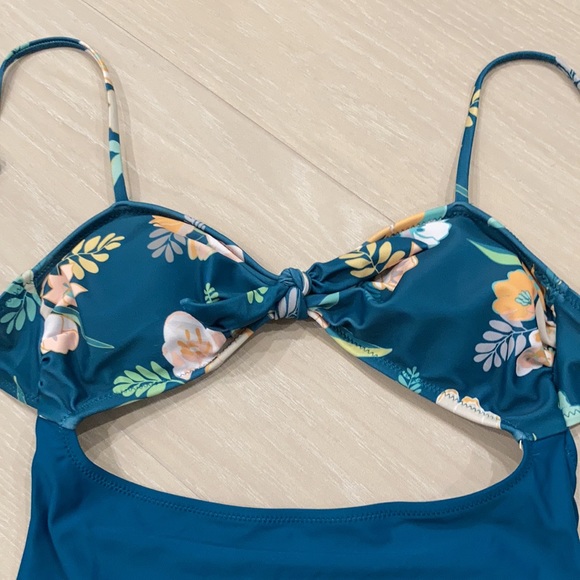 🌊NWT Beachsissi Women’s one piece swimsuit🌊 - Picture 2 of 7